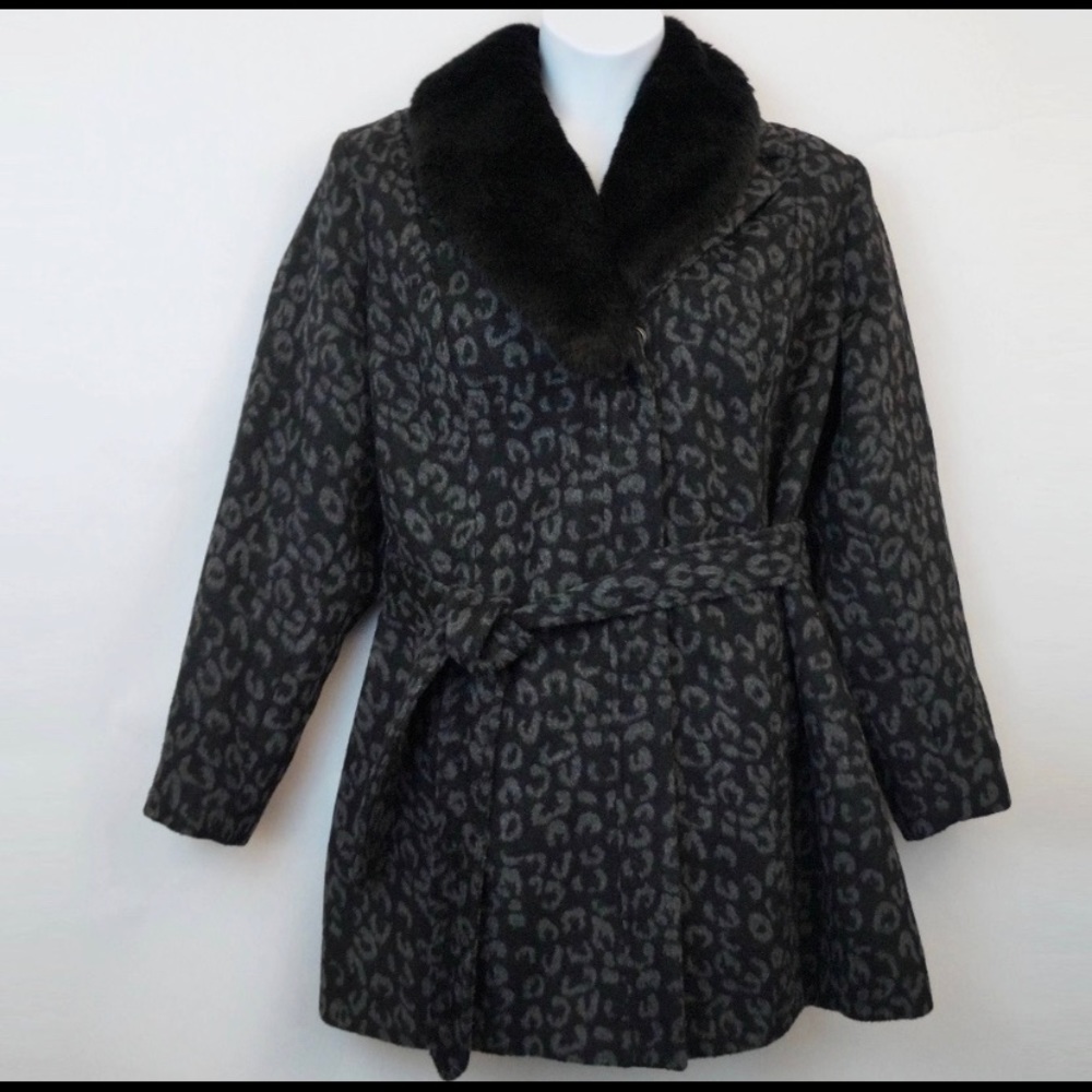🐾Ava & Liv Black Animal Print wool blend coat